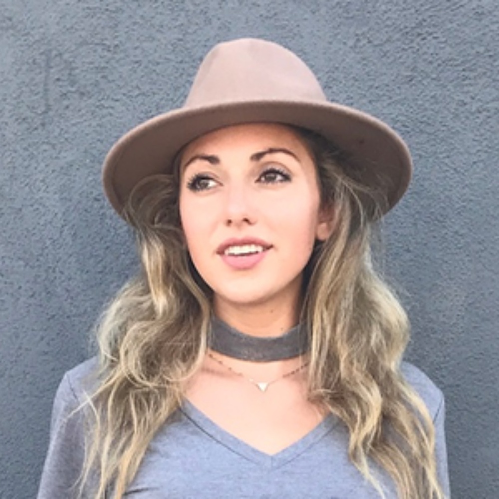 Meet your Posher, Quinn